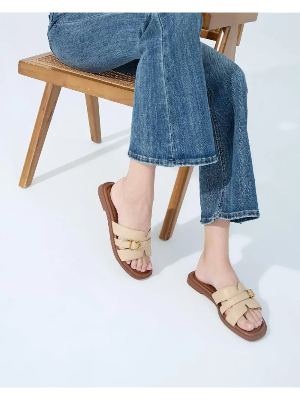 Women's Cream Square Toe Flat Sandals Slides Dressy Comfortable for Beach